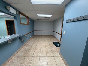 511-515 Thornhill Dr, Carol Stream, IL à louer Photo intérieure- Image 2 de 3