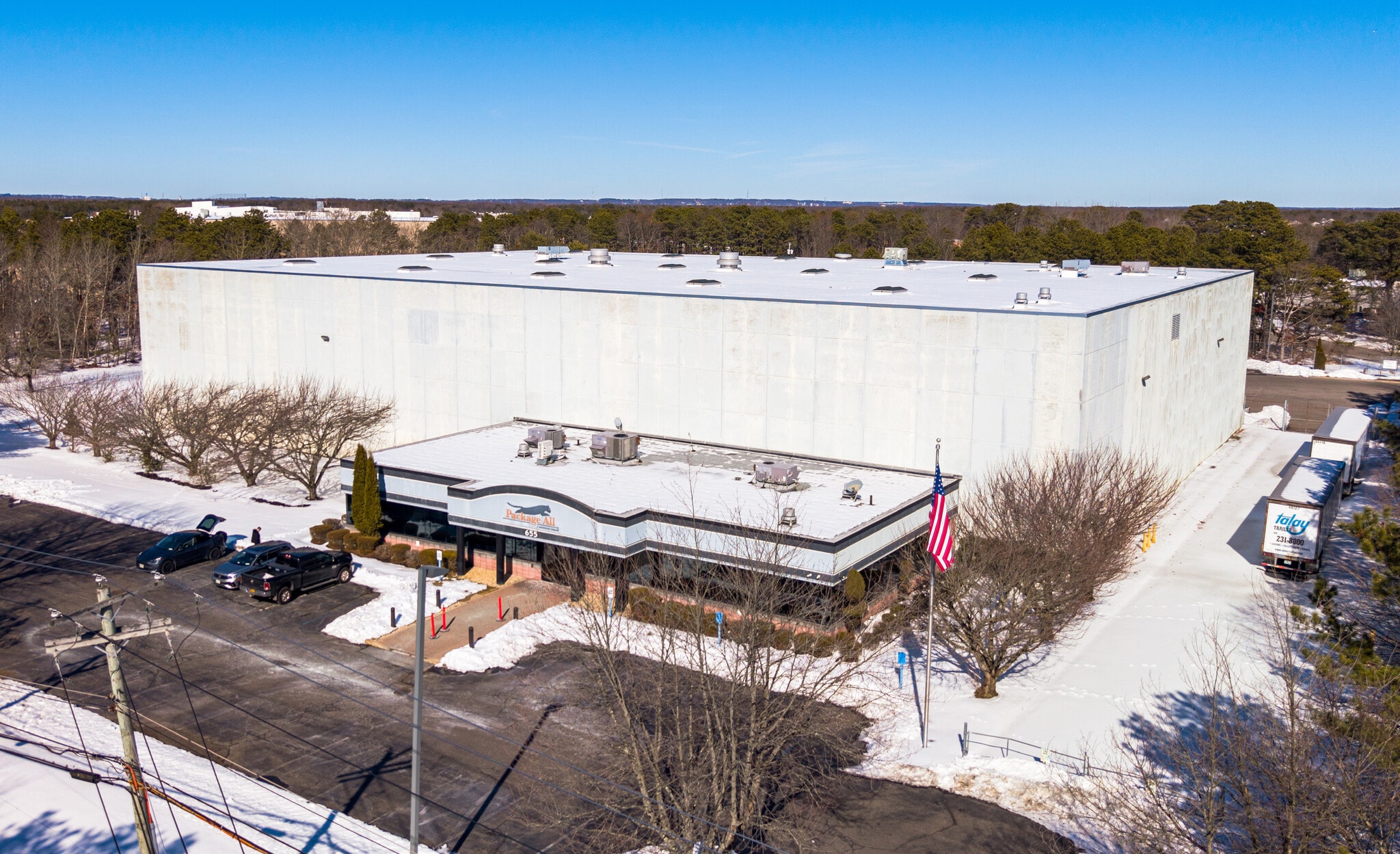 655 Church St, Bayport, NY for lease Building Photo- Image 1 of 10