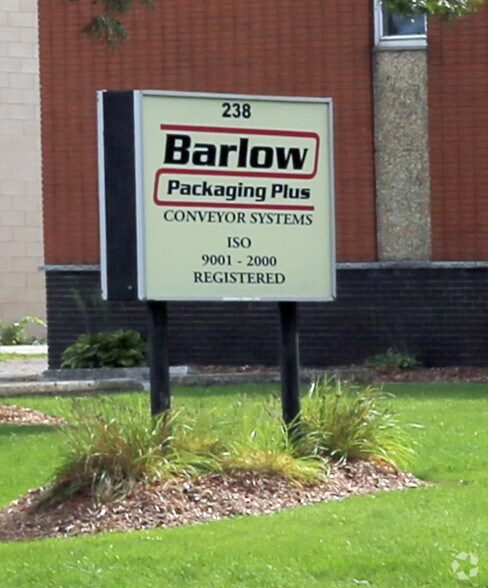 242 Arvin Av, Stoney Creek, ON for sale - Building Photo - Image 3 of 3