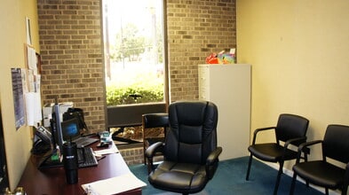 111 W Pine St, Graham, NC for lease Building Photo- Image 2 of 8