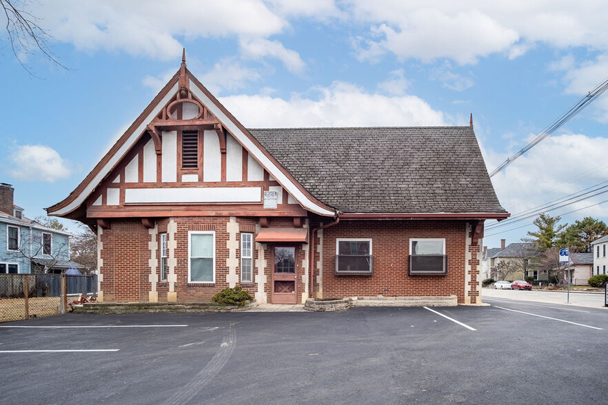 1041 Summit St, Columbus, OH for lease - Building Photo - Image 1 of 7