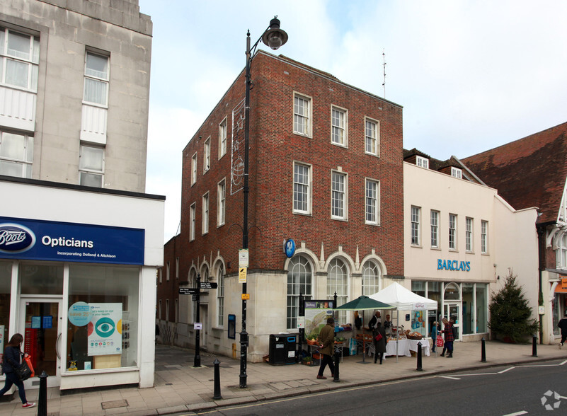 81-85 High St, Dorking à vendre - Photo principale - Image 1 de 1