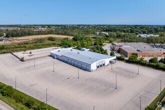 800 E Green Bay Ave, Saukville, WI - AÉRIEN Vue de la carte