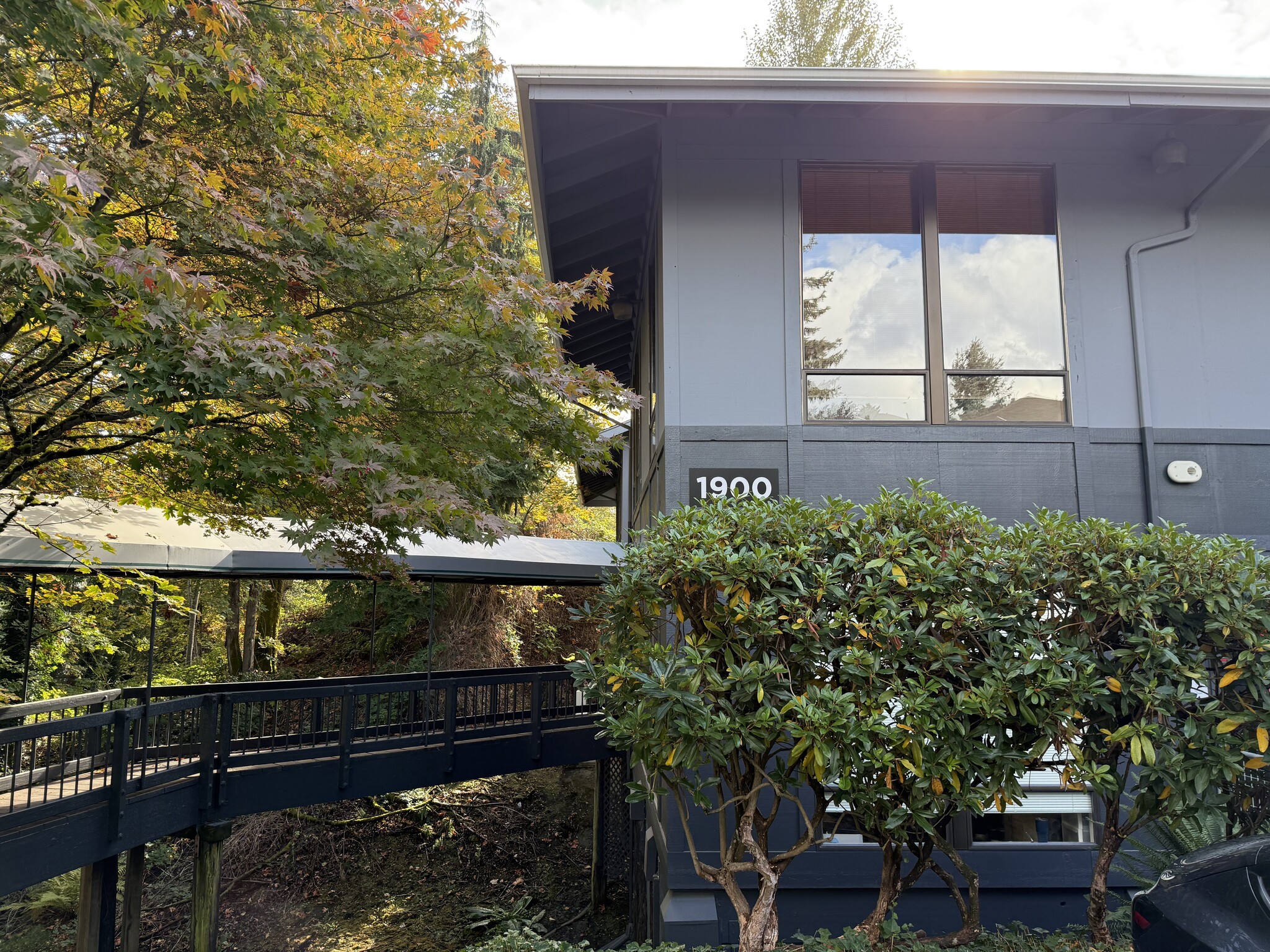 1900 116th Ave NE, Bellevue, WA for sale Building Photo- Image 1 of 22