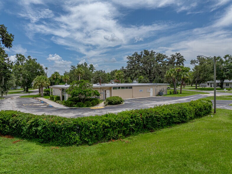 2020 Flamingo Dr, Bartow, FL à vendre - Photo du bâtiment - Image 1 de 19