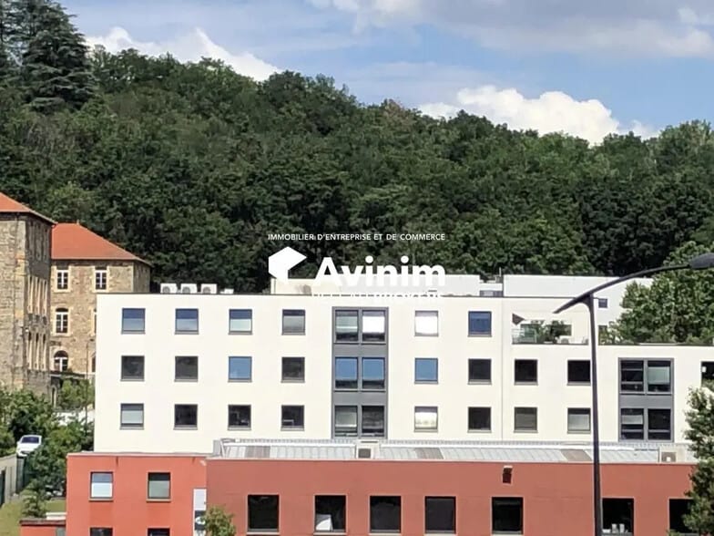 Office in Brignais for sale - Building Photo - Image 1 of 16