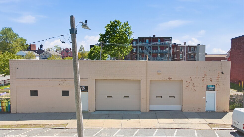 120 & 0 Pine St. Holyoke portefeuille de 1 propriétés à vendre sur LoopNet.ca - Photo du bâtiment - Image 3 de 20