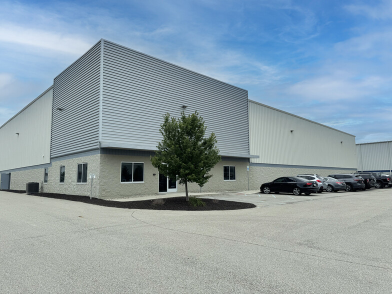 3921 Perry Blvd, Whitestown, IN for lease - Building Photo - Image 1 of 2