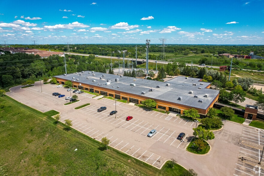 5010 Cheshire Ln N, Plymouth, MN for lease - Aerial - Image 2 of 16