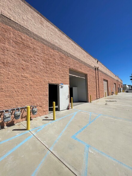 42301-42325 10th St W, Lancaster, CA à louer - Photo du bâtiment - Image 2 de 19