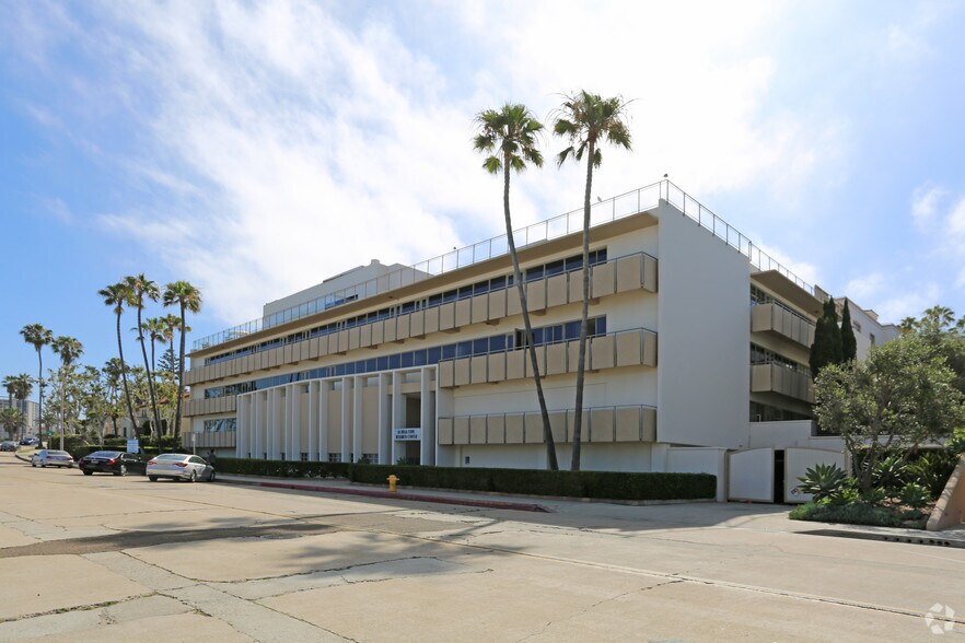 505 Coast Blvd S, La Jolla, CA à louer - Photo du bâtiment - Image 3 de 3