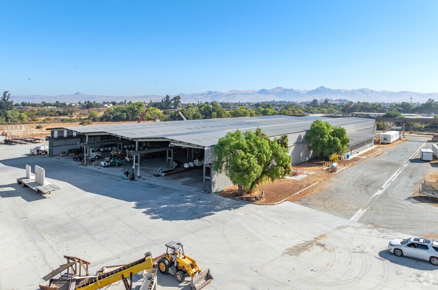 2310 San Juan Rd, Hollister, CA à vendre - Photo du bâtiment - Image 2 de 20