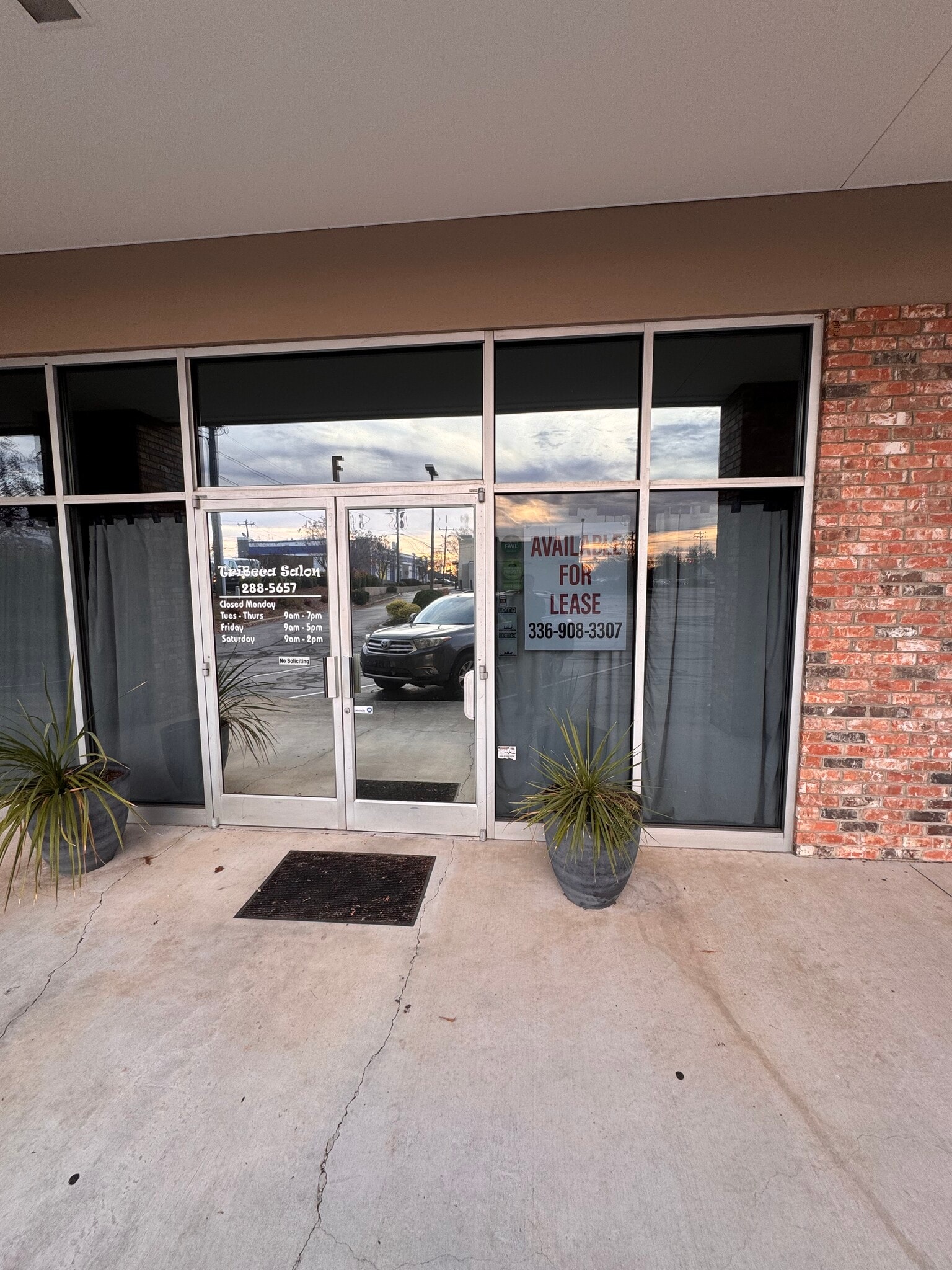 2500 Battleground Ave, Greensboro, NC for lease Building Photo- Image 1 of 15