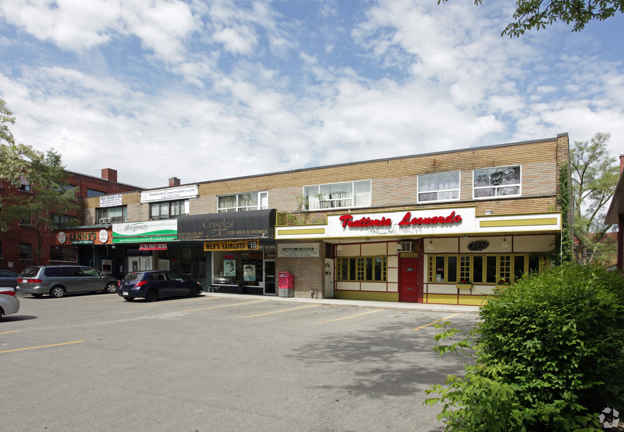 4746 Dundas St W, Toronto, ON à vendre Photo principale- Image 1 de 1