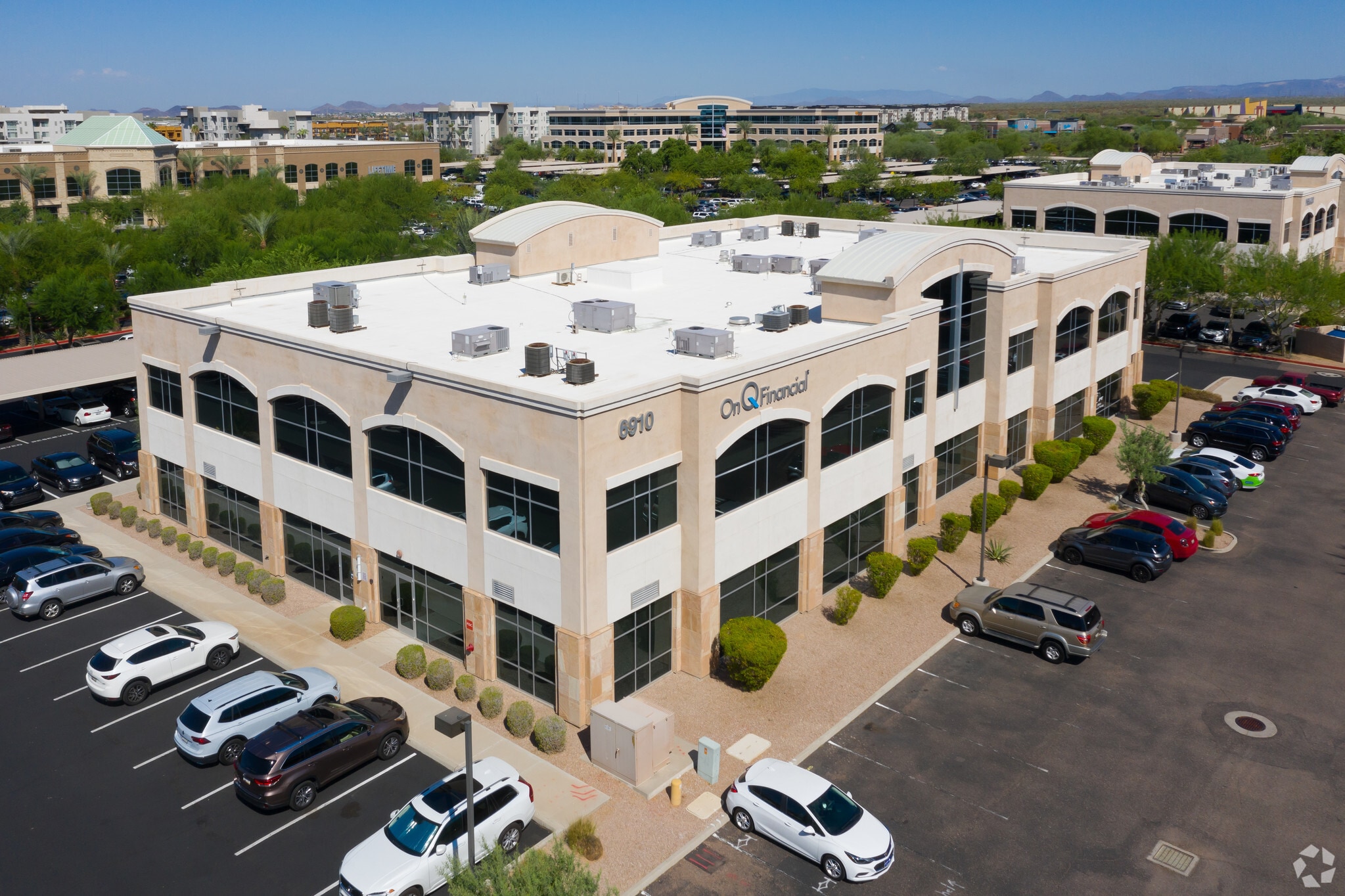 6910 E Chauncey Ln, Phoenix, AZ for lease Primary Photo- Image 1 of 5