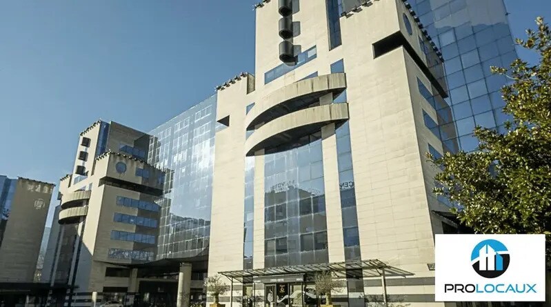 Bureau dans Grenoble à louer - Photo du bâtiment - Image 1 de 10