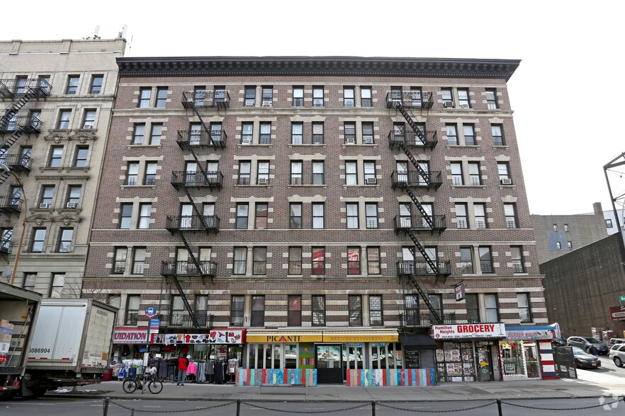 571 W 139th St, New York, NY à louer - Photo du bâtiment - Image 2 de 3