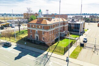 Plus de détails pour 301 Mount Elliott St, Detroit, MI - Bureau à vendre