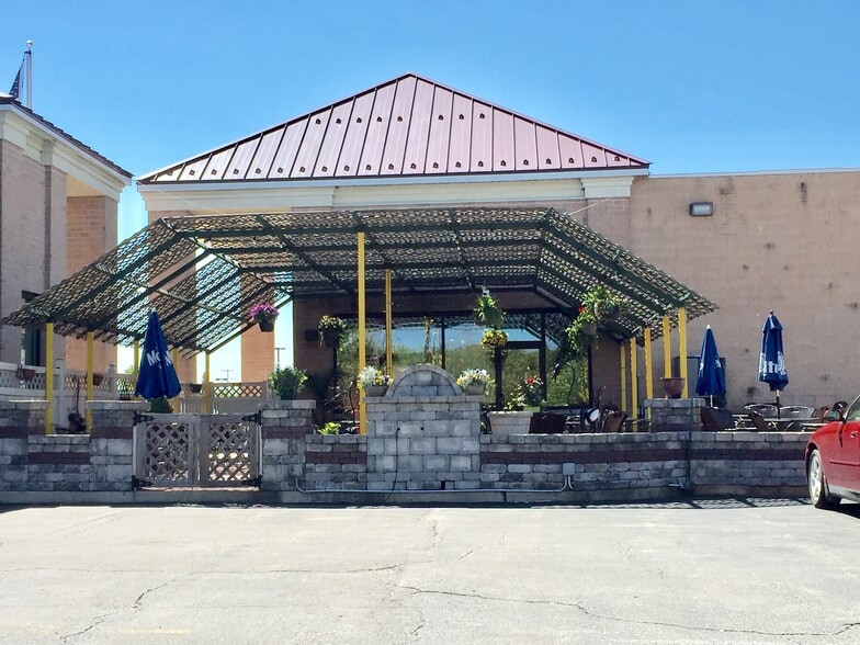 761 Indian Boundary Rd, Chesterton, IN for lease - Primary Photo - Image 1 of 15