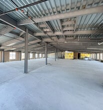 305 E Washington St, Port Washington, WI for lease Interior Photo- Image 1 of 5