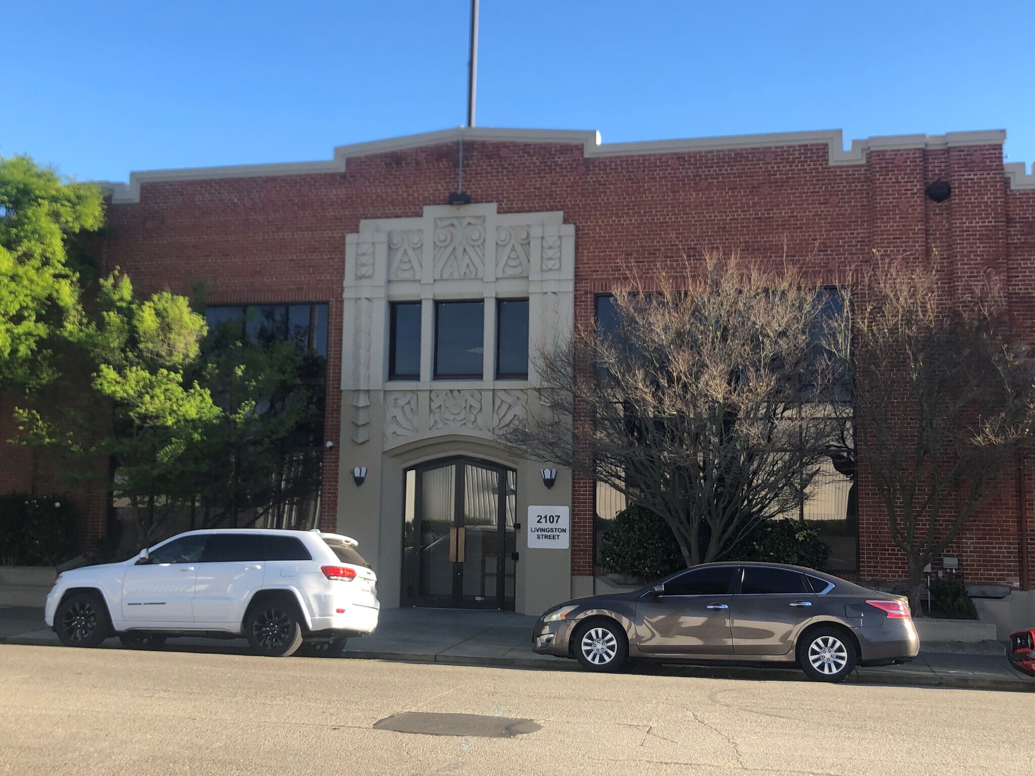 2107 Livingston St, Oakland, CA for lease Primary Photo- Image 1 of 18