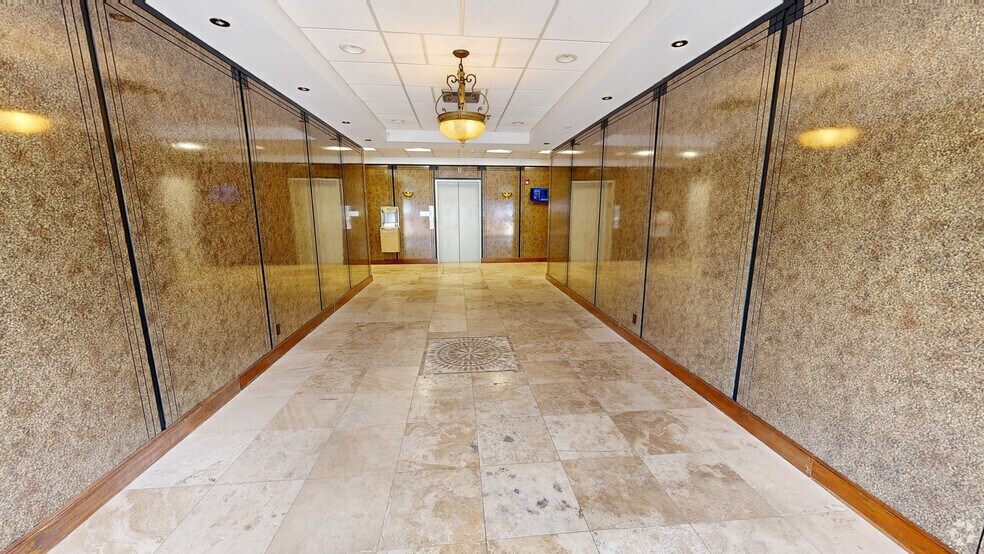 181 W Valley Ave, Birmingham, AL à louer - Numérisation 3D de Matterport - Image 2 de 12