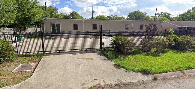 Plus de détails pour 5123 Northridge Dr, Houston, TX - Bureau à vendre