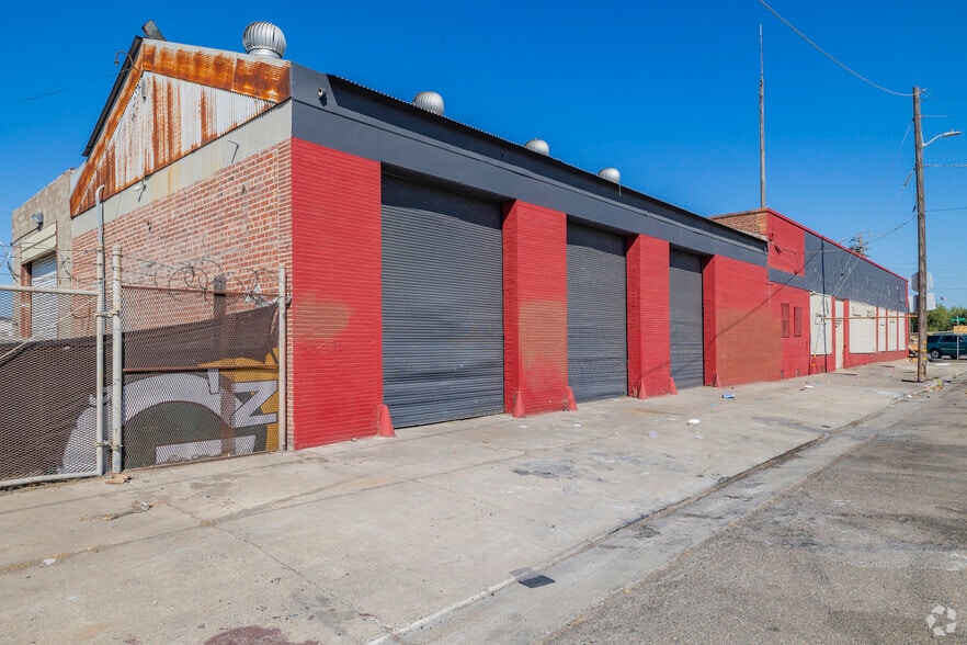 711 S Madison Ave, Stockton, CA for sale - Primary Photo - Image 1 of 13