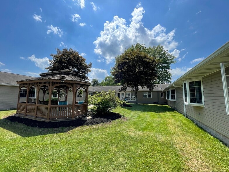 160 Chapel Rd, Beaver, PA for sale - Building Photo - Image 3 of 12