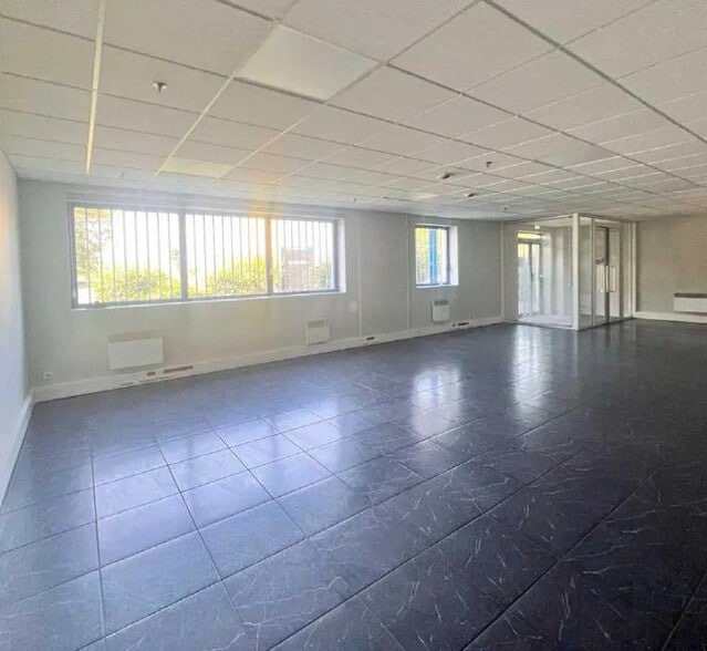 Bureau dans Goussainville à louer - Photo intérieure - Image 3 de 8