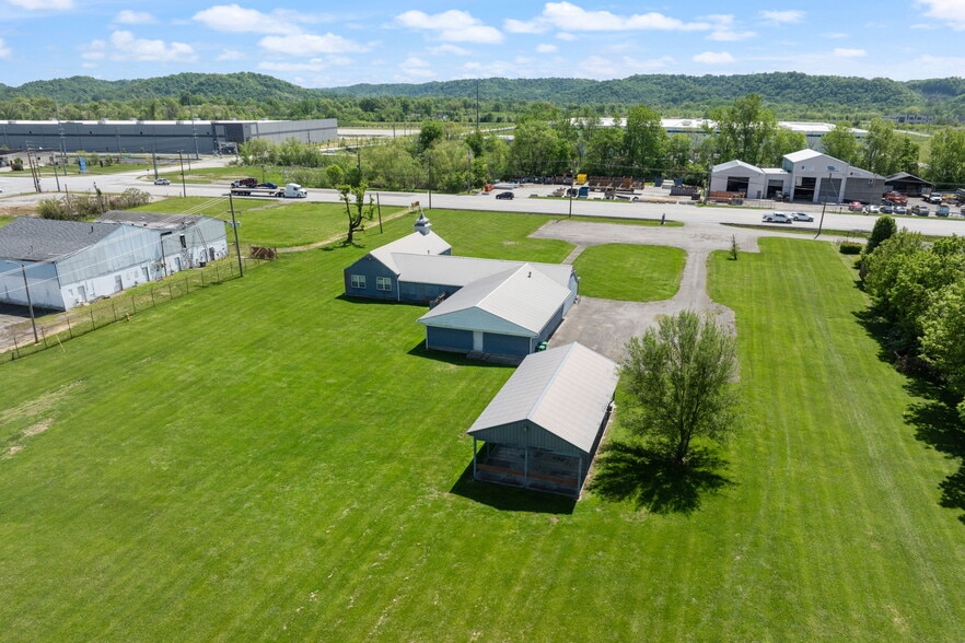 13908 Dixie Hwy, Louisville, KY à vendre - Photo du bâtiment - Image 3 de 4