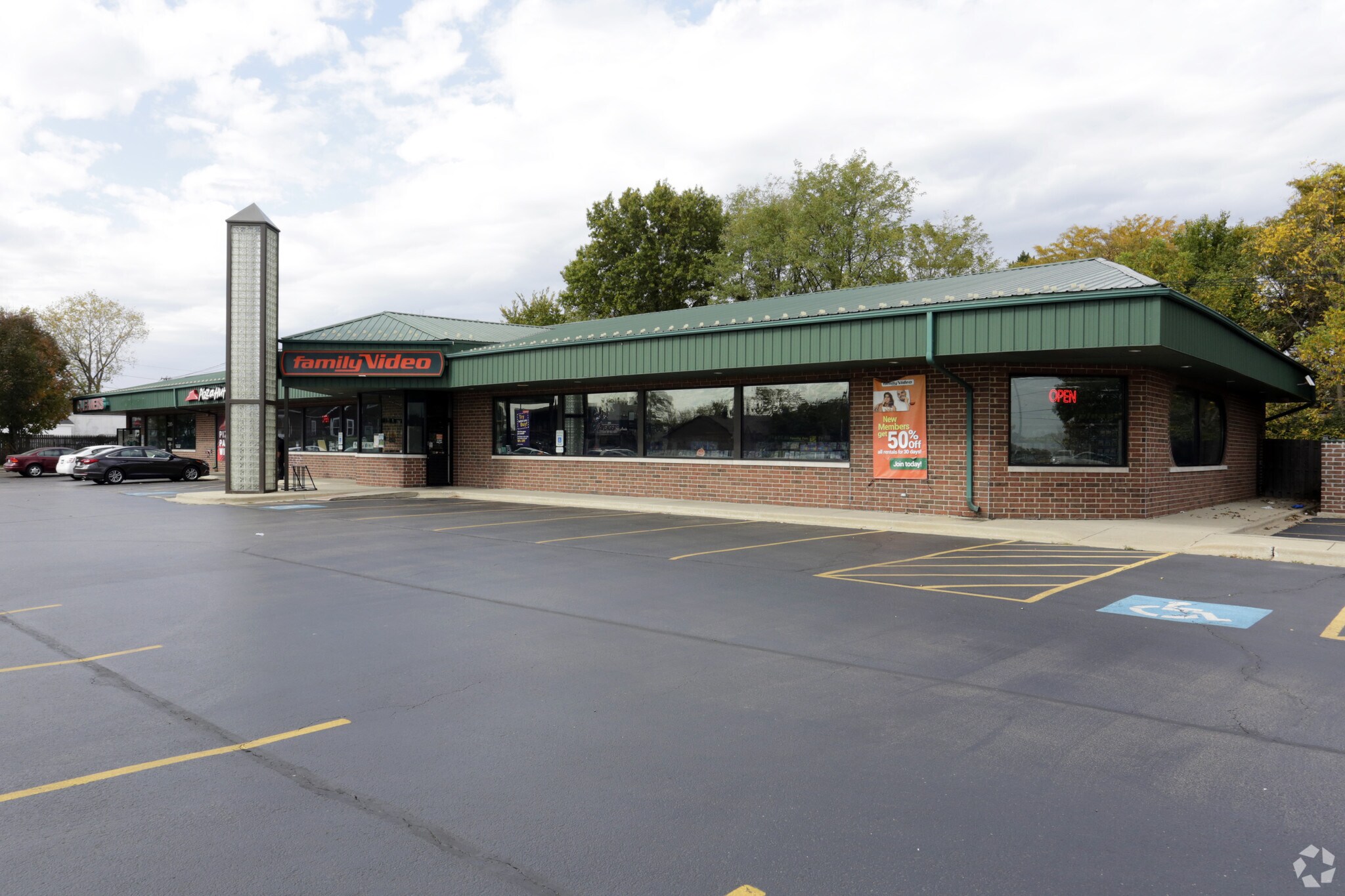 2000 Ogden Ave, Lisle, IL for lease Primary Photo- Image 1 of 5