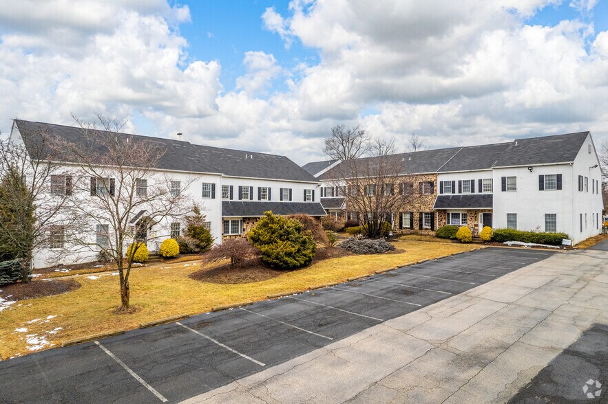 1364 Welsh Rd, North Wales, PA à vendre - Photo du bâtiment - Image 2 de 6