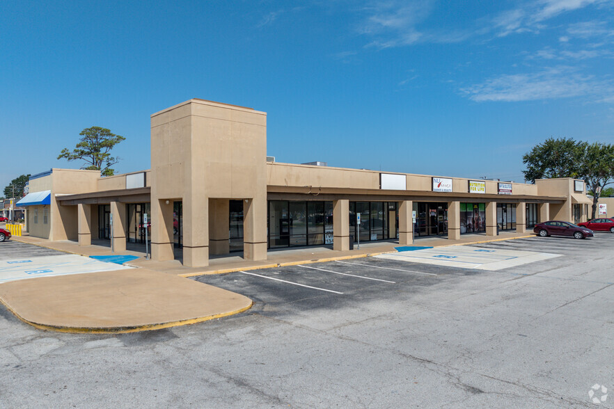 6600-6924 Antoine Dr, Houston, TX for lease - Building Photo - Image 1 of 12