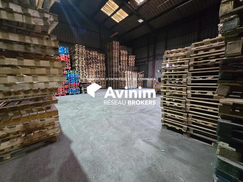 Industriel dans Goussainville à vendre - Photo du bâtiment - Image 2 de 20