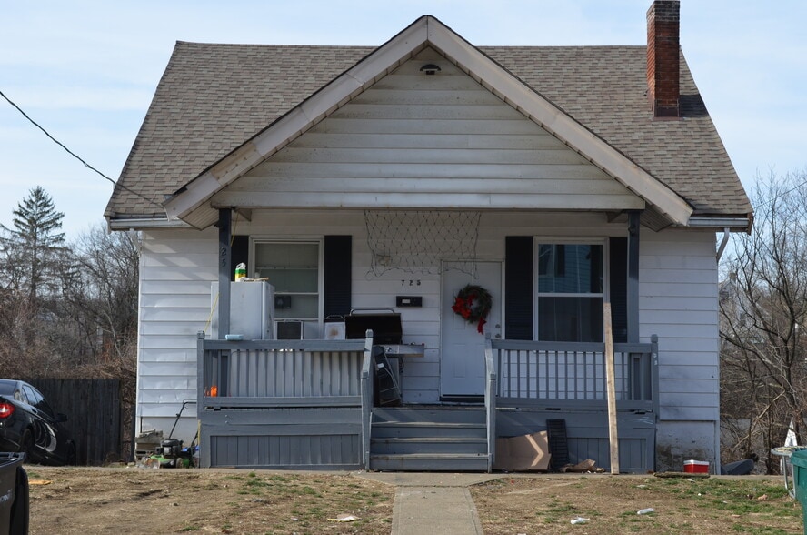 725 Woodlawn Ave, Cincinnati, OH for sale - Primary Photo - Image 1 of 1