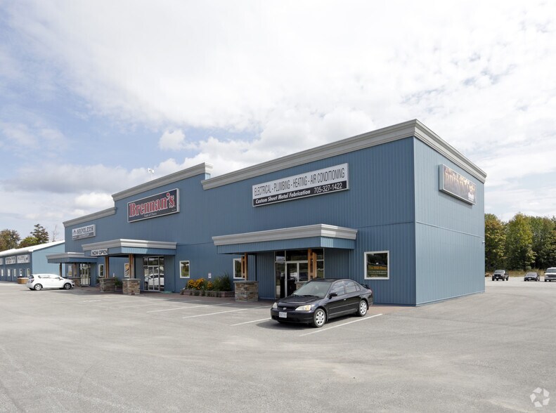 5071 Hwy-11 N, Oro-medonte, ON for sale - Primary Photo - Image 1 of 1