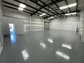 6230 Stone Rd, Port Richey, FL for lease Interior Photo- Image 2 of 5