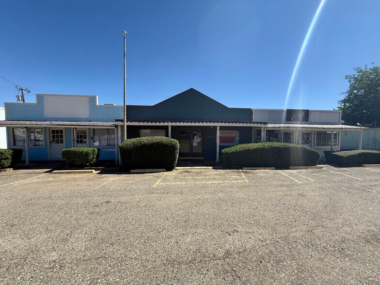 13284 E Central Ave, Mayer, AZ à louer - Photo du bâtiment - Image 2 de 14