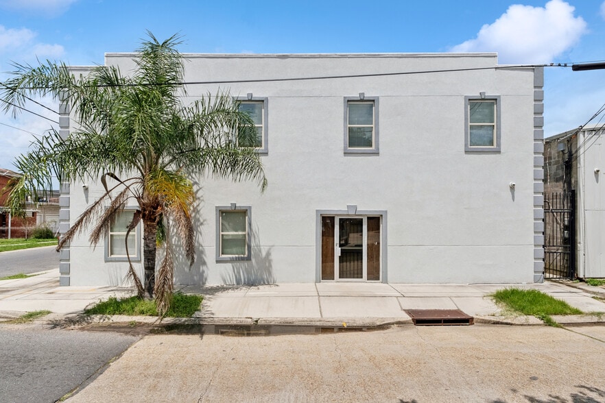 8137 Oleander St, New Orleans, LA à louer - Photo du bâtiment - Image 2 de 3