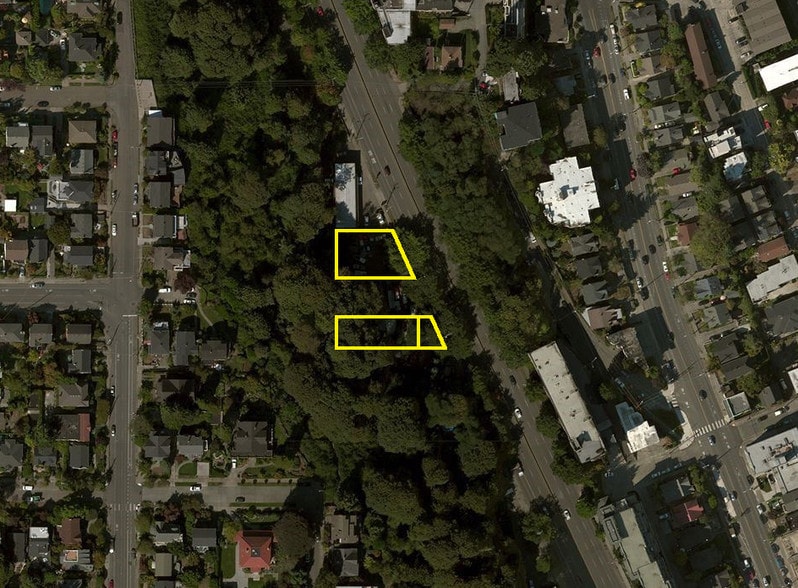 2121 Aurora Ave N, Seattle, WA for sale - Aerial - Image 3 of 4