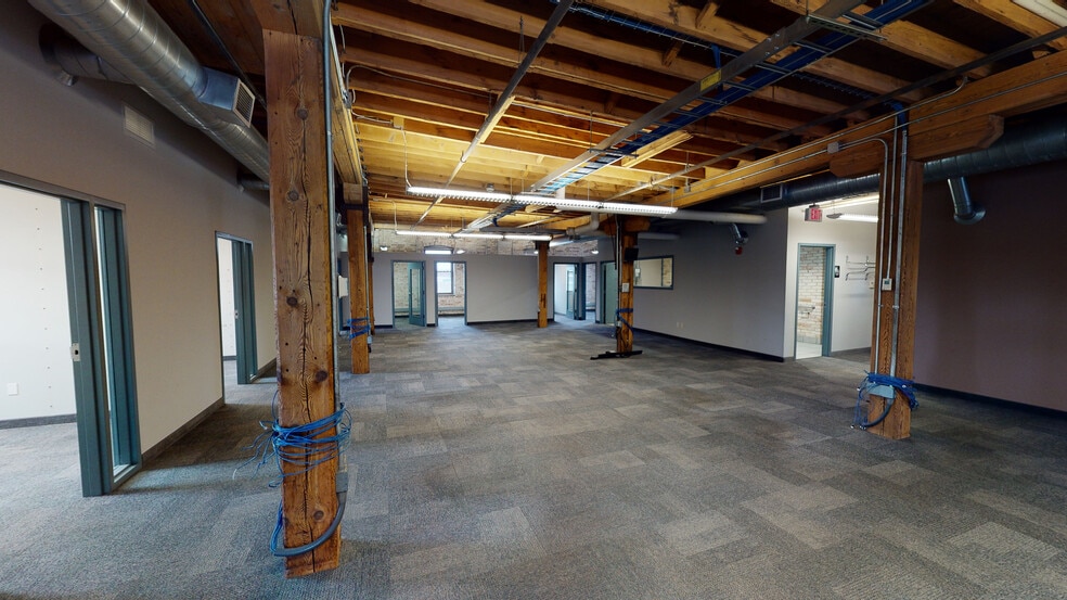 620 Century Ave SW, Grand Rapids, MI à louer - Photo intérieure - Image 3 de 5