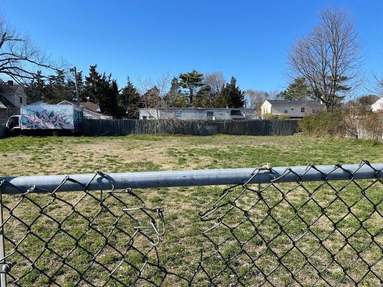 0 Suffolk Ave, Brentwood, NY à vendre - Photo du bâtiment - Image 3 de 4