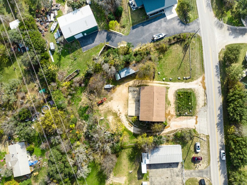5205 Hudson Bend Rd, Austin, TX à vendre - Photo du bâtiment - Image 3 de 27