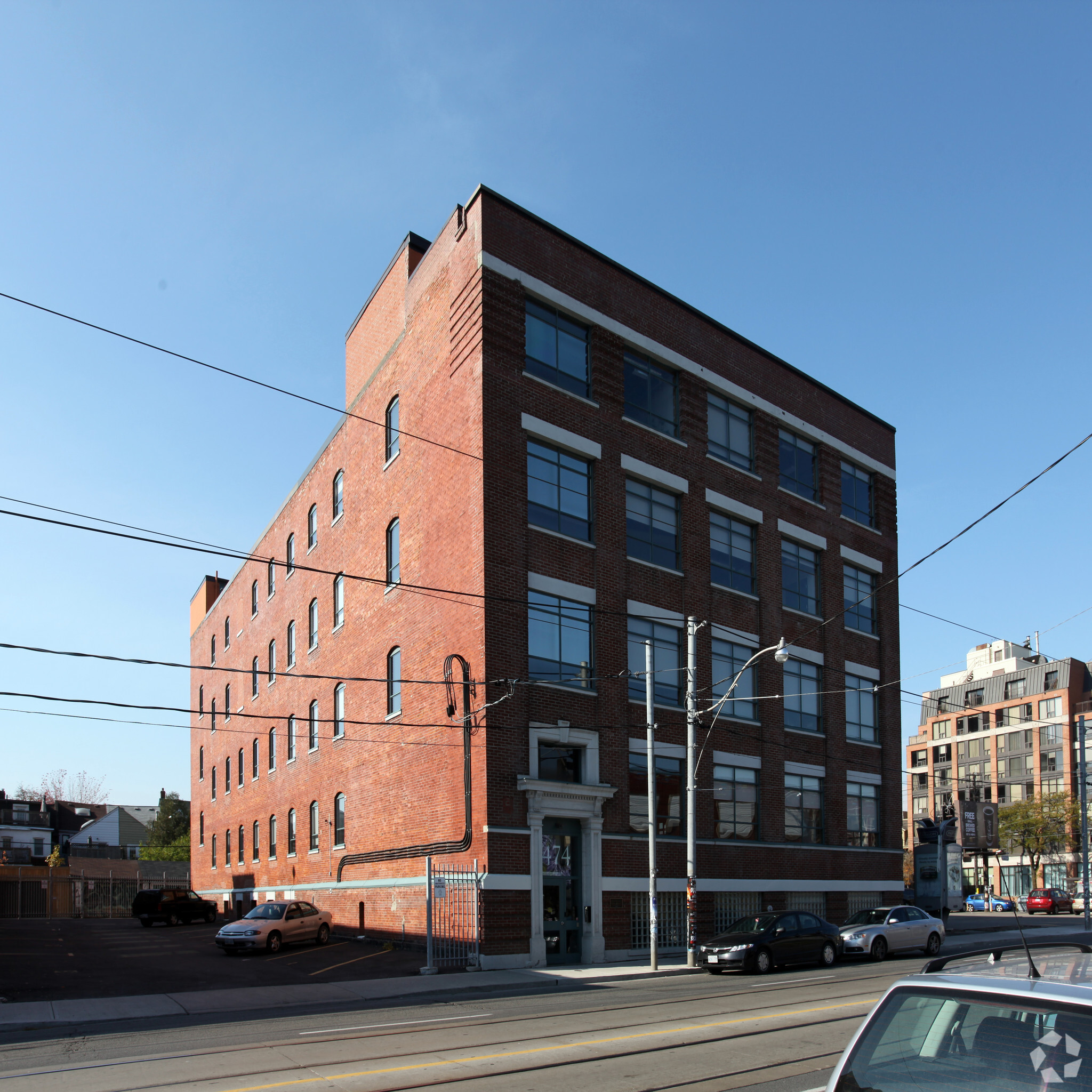 474 Bathurst St, Toronto, ON for lease Primary Photo- Image 1 of 3