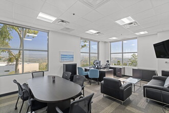 212 Avenida Fabricante, San Clemente, CA for lease Interior Photo- Image 2 of 59