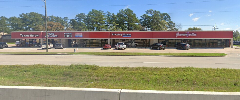 813-823 N I-45, Conroe, TX à louer - Photo du bâtiment - Image 2 de 9