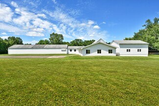 Plus de détails pour 4085 Herner County Line Rd, Southington, OH - Flex à vendre