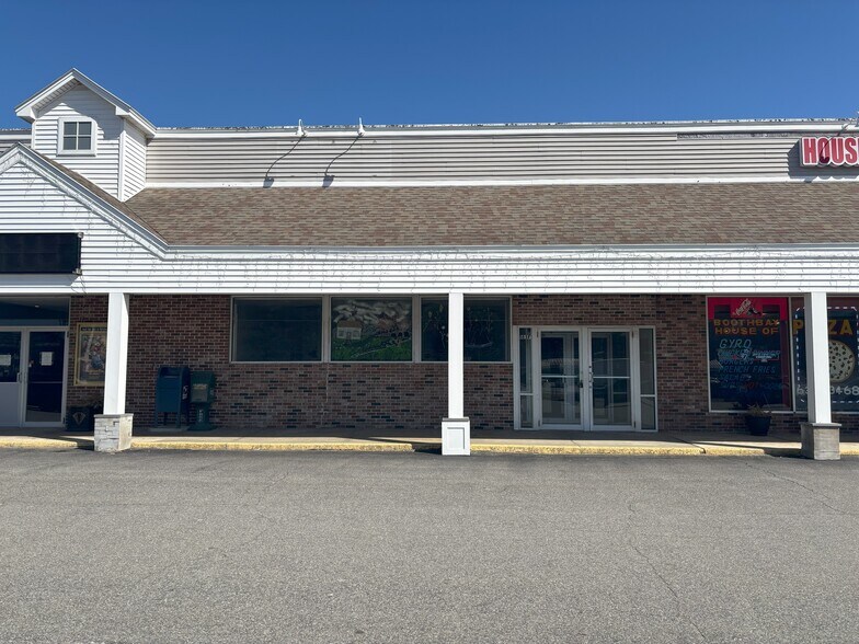185 Townsend Ave, Boothbay Harbor, ME à louer - Photo du bâtiment - Image 2 de 10