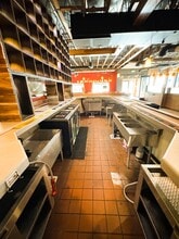 17900 San Ramon Valley Blvd, San Ramon, CA à louer Photo intérieure- Image 2 de 46